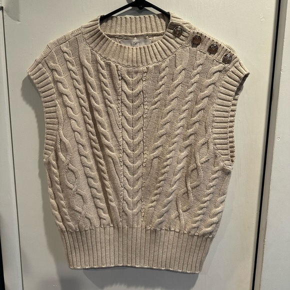 LOFT Sweaters - LOFT Women's Beige Cable Knit Sweater Vest